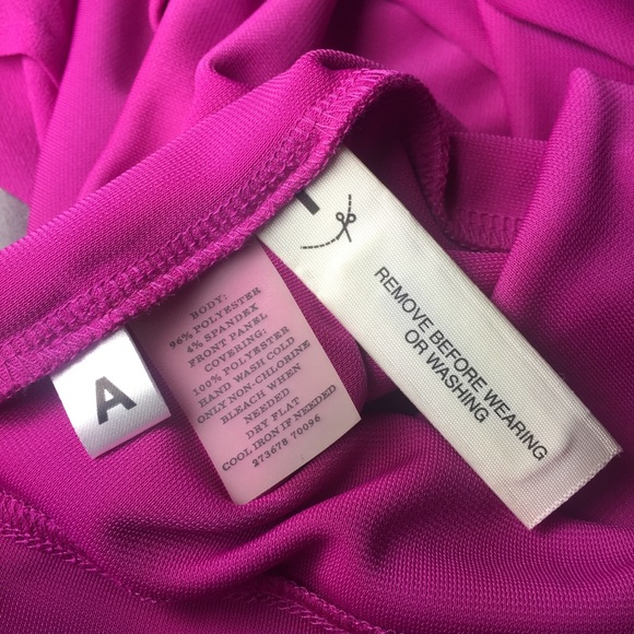 Ann Taylor Fuchsia Sleeveless Blouse Size Small - Picture 4 of 5
